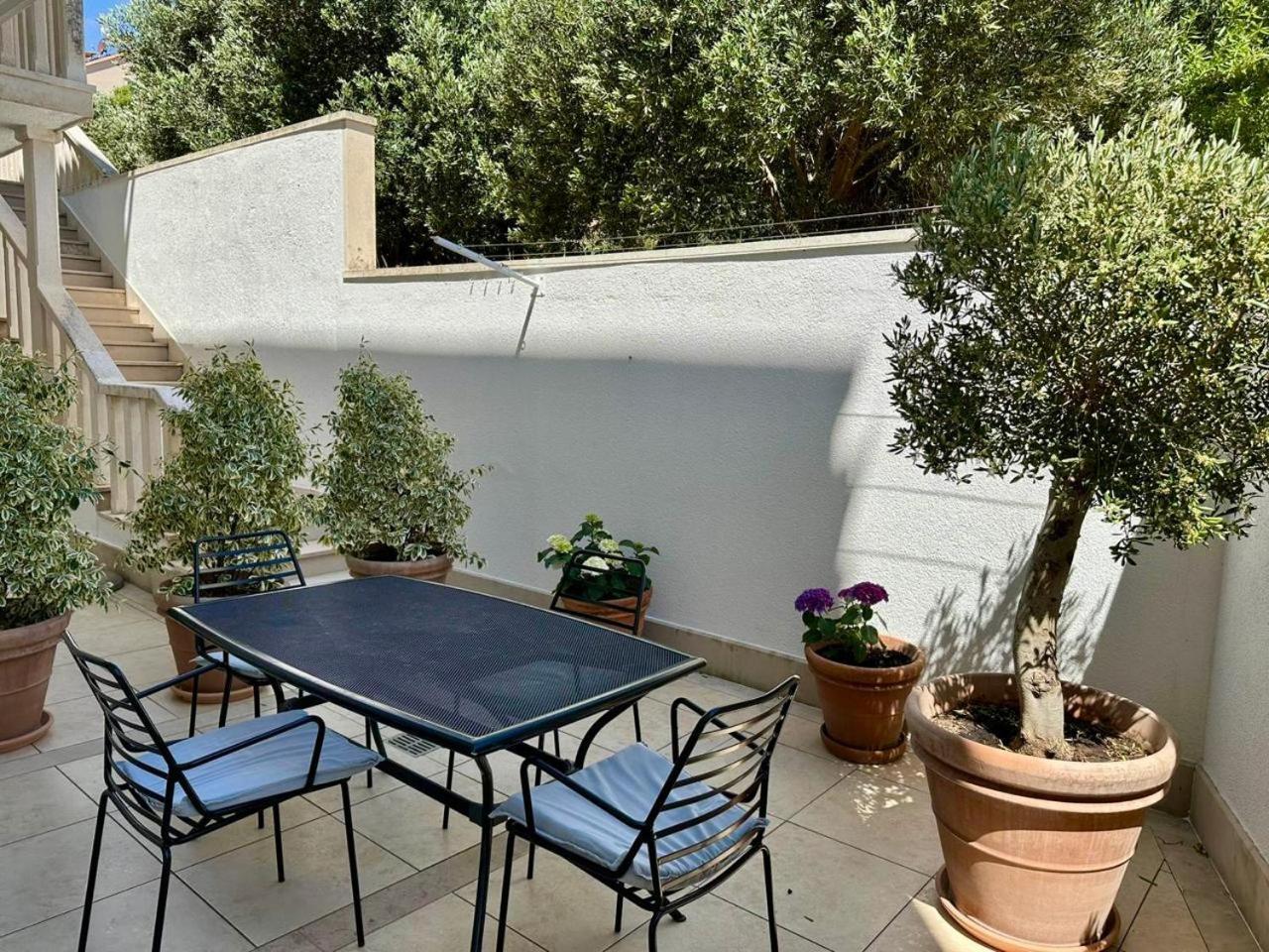 Apartments Villa Adria Bol Exterior photo