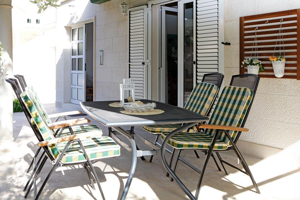 Apartments Villa Adria Bol Exterior photo