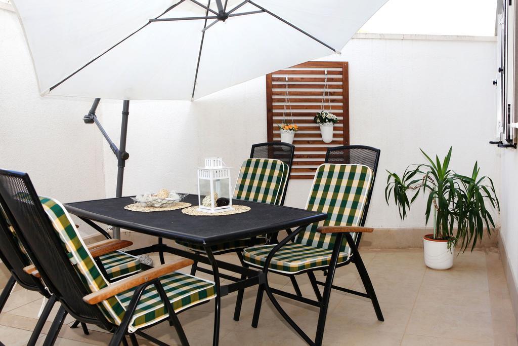 Apartments Villa Adria Bol Room photo